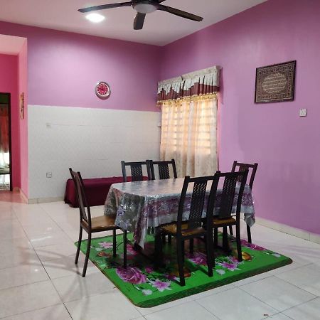 Umaira Homestay Chemor Ngoại thất bức ảnh